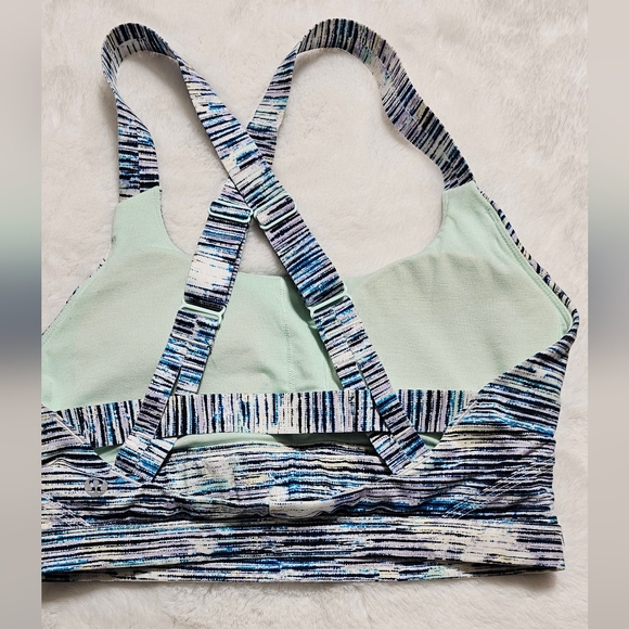 LIKE NEW Lululemon Pure Practice Bra Blurry Belle Multi / Sea Mist - Picture 11 of 16